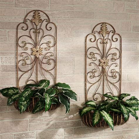 wall mounted metal planter